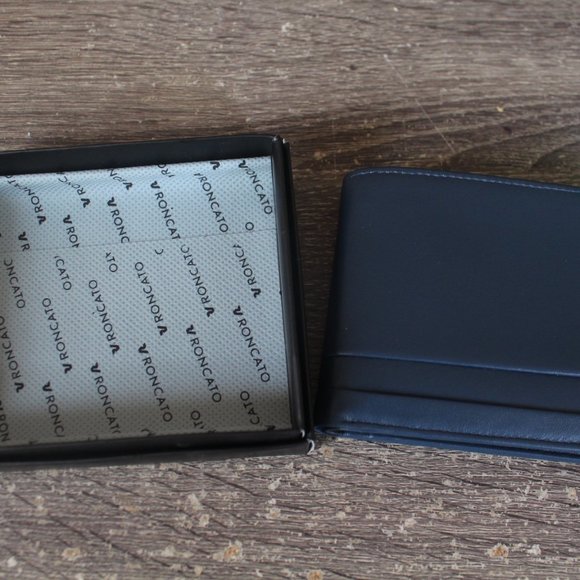 Luxury Roncato Leather Wallet - Picture 3 of 6